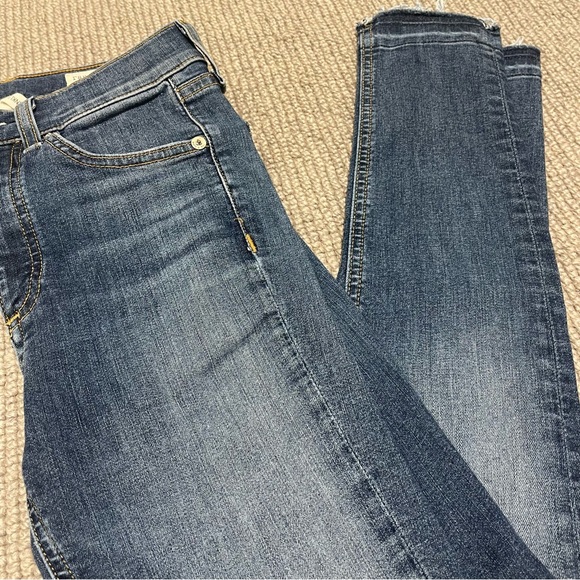 Rag & Bone High Rise Ankle Skinny in Clean Lily Dale (24) - Picture 3 of 10
